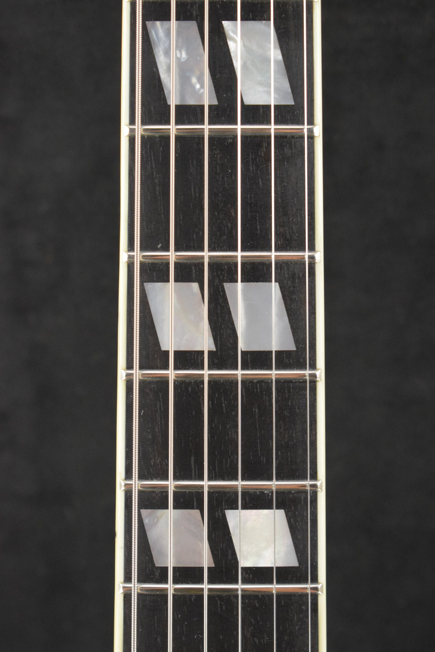 Eastman T58-GD 16" Archtop Tonerider Filtertrons Bigsby Truetone Gloss Gold