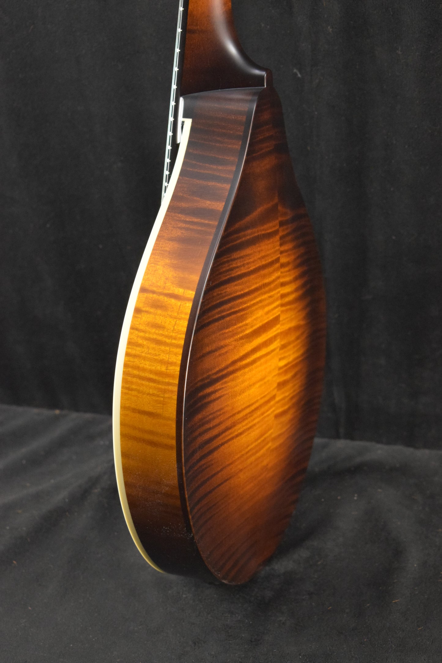 Collings MT O Satin Finish Oval Hole A-Style Mandolin