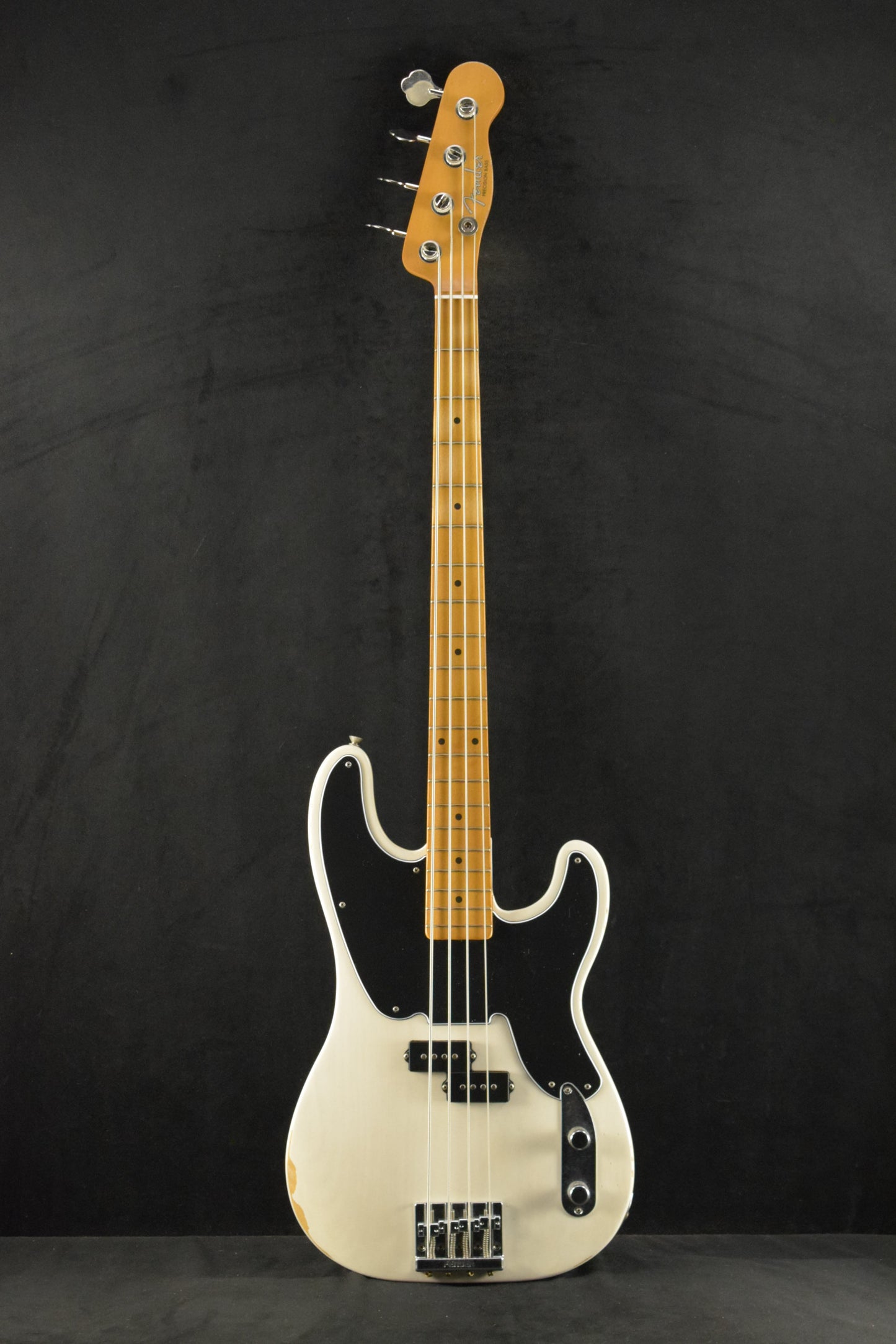 Fender Mike Dirnt Road Worn Precision Bass Maple Fingerboard White Blonde