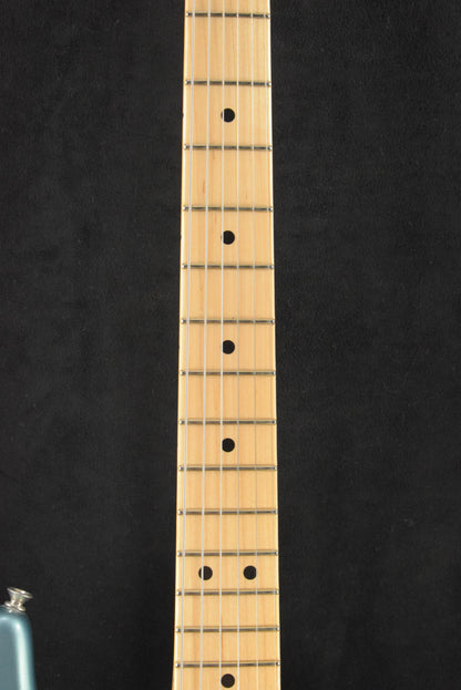 Fender '68 Stratocaster DLX Closet Classic - Aged Teal Green Metallic