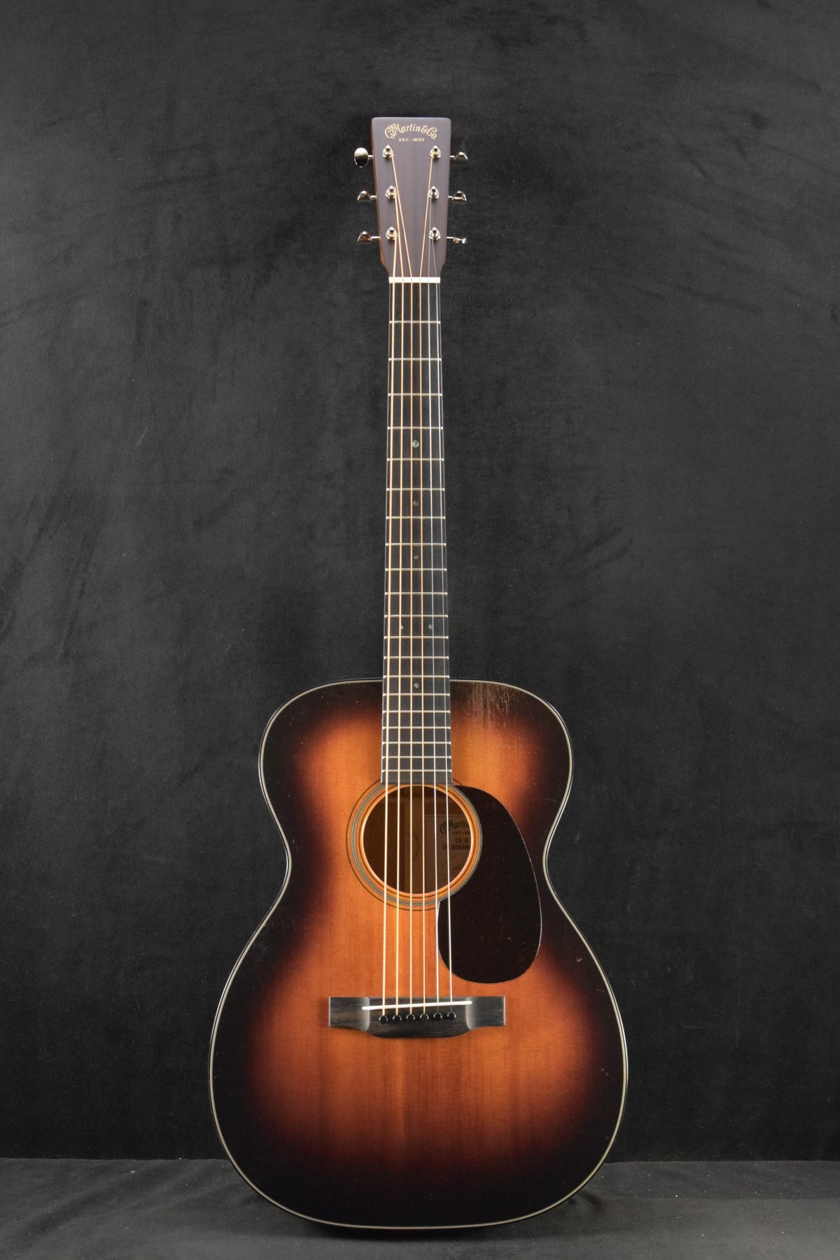 Martin 00-18 Joe Bonamassa 1937 Sunburst Top