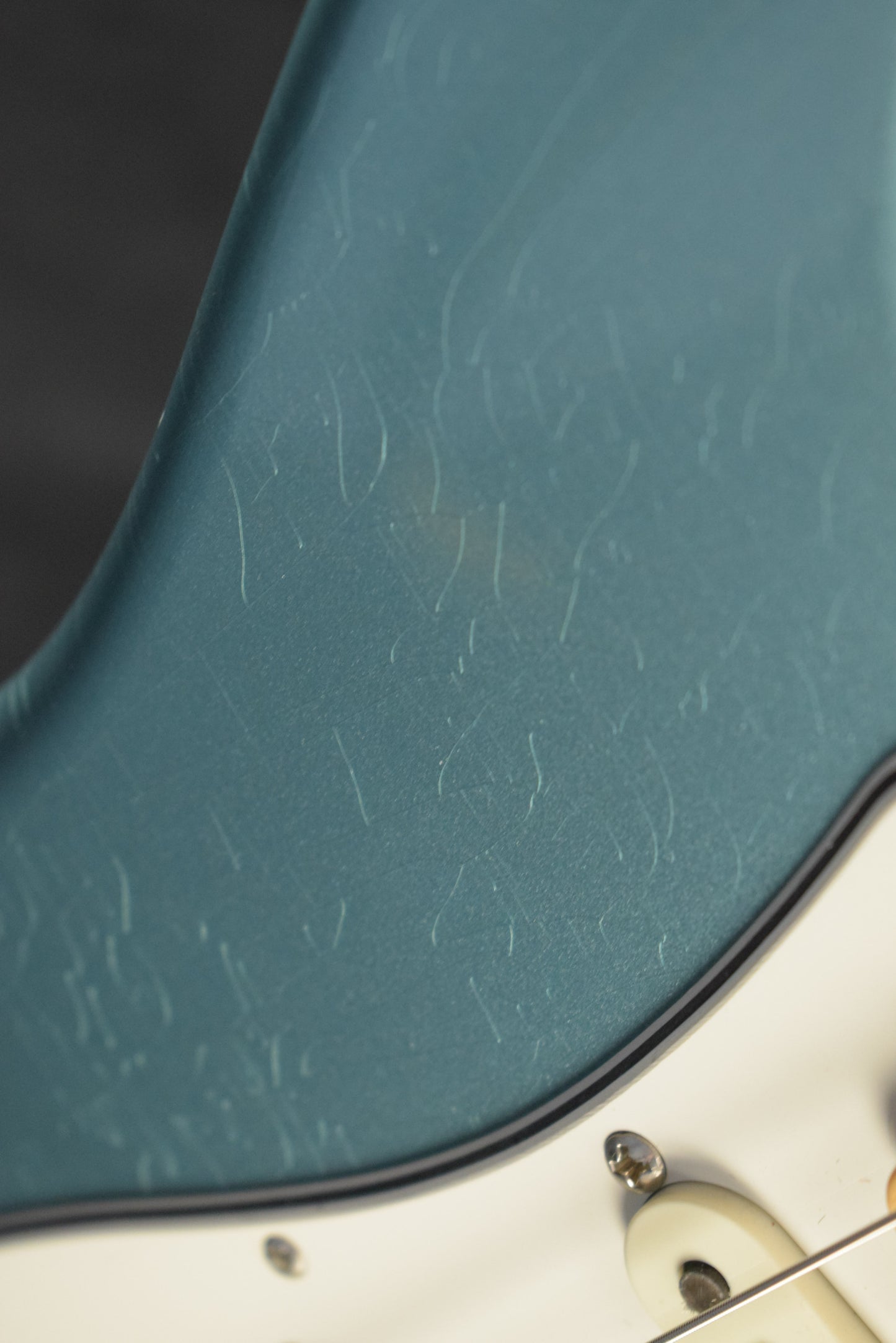Fender '68 Stratocaster DLX Closet Classic - Aged Teal Green Metallic