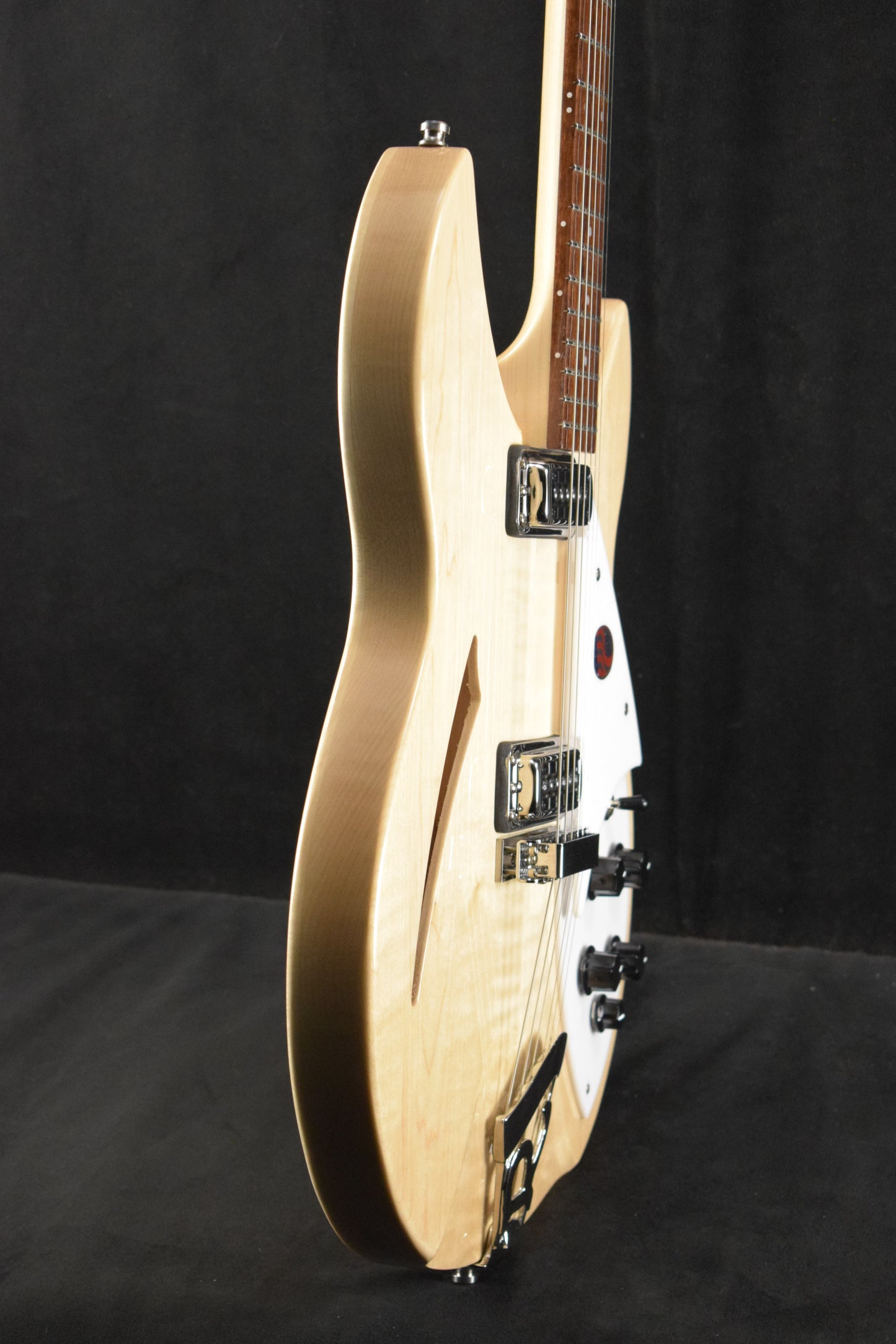 Rickenbacker 330 6-String Mapleglo