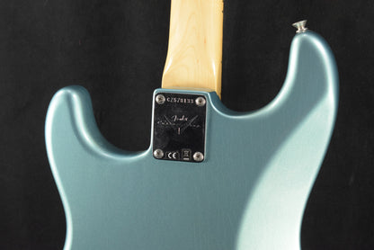 Fender '68 Stratocaster DLX Closet Classic - Aged Teal Green Metallic