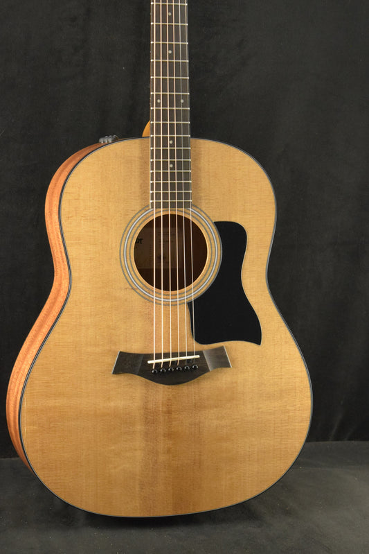 Taylor 117e Grand Pacific Dreadnought Natural Satin