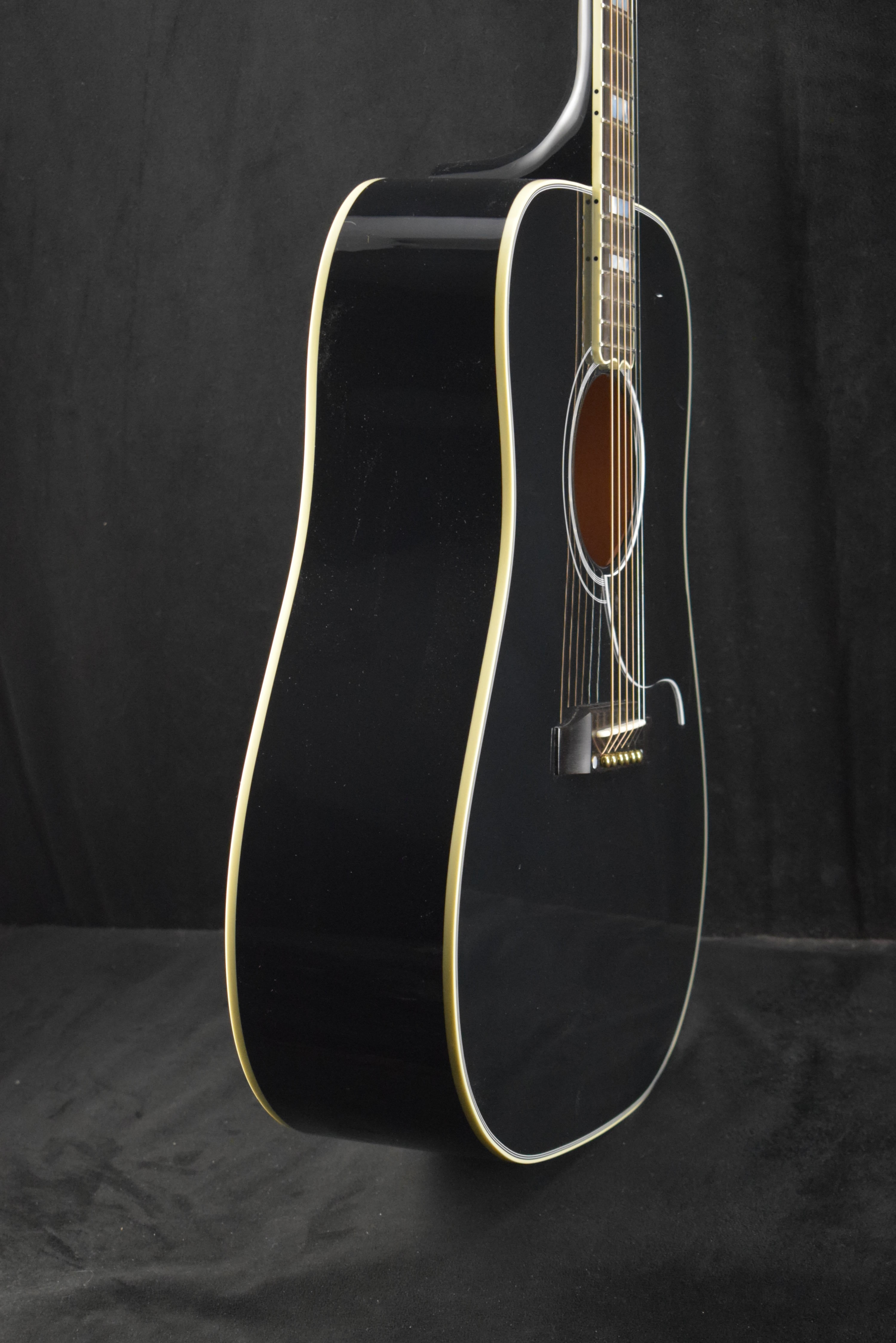 【極美品】Gibson Custom Shop Hummingbird Ebony 2014年製（ニセンジュウヨネンセイ）★カスタムショップ製 ハミングバード エボニーブラック 純正ハードケース付属 Gibson Hummingbird Ebony w/VTC|ドルフィンギターズ