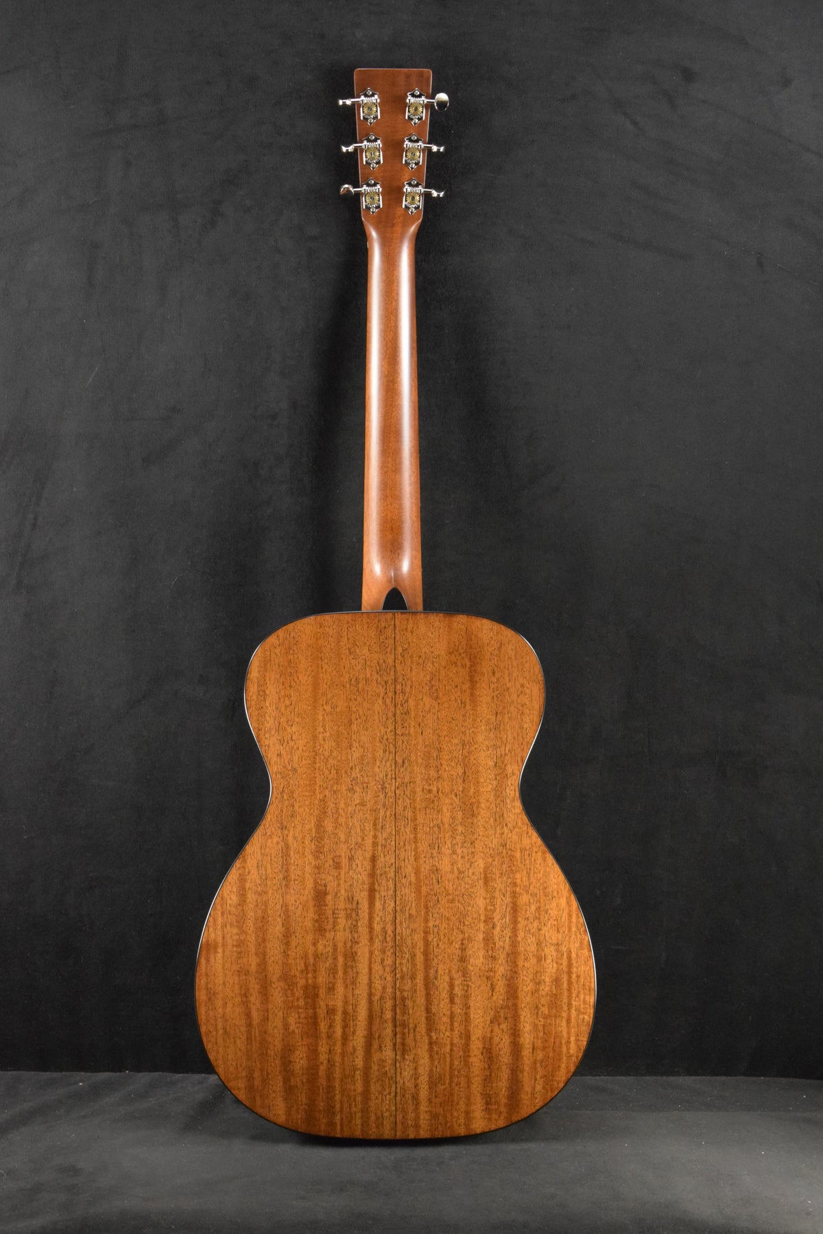 Martin 00-18 Joe Bonamassa 1937 Sunburst Top