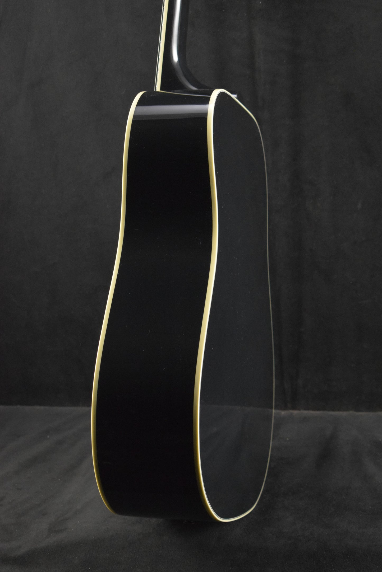 Gibson Custom Shop Hummingbird Custom Ebony