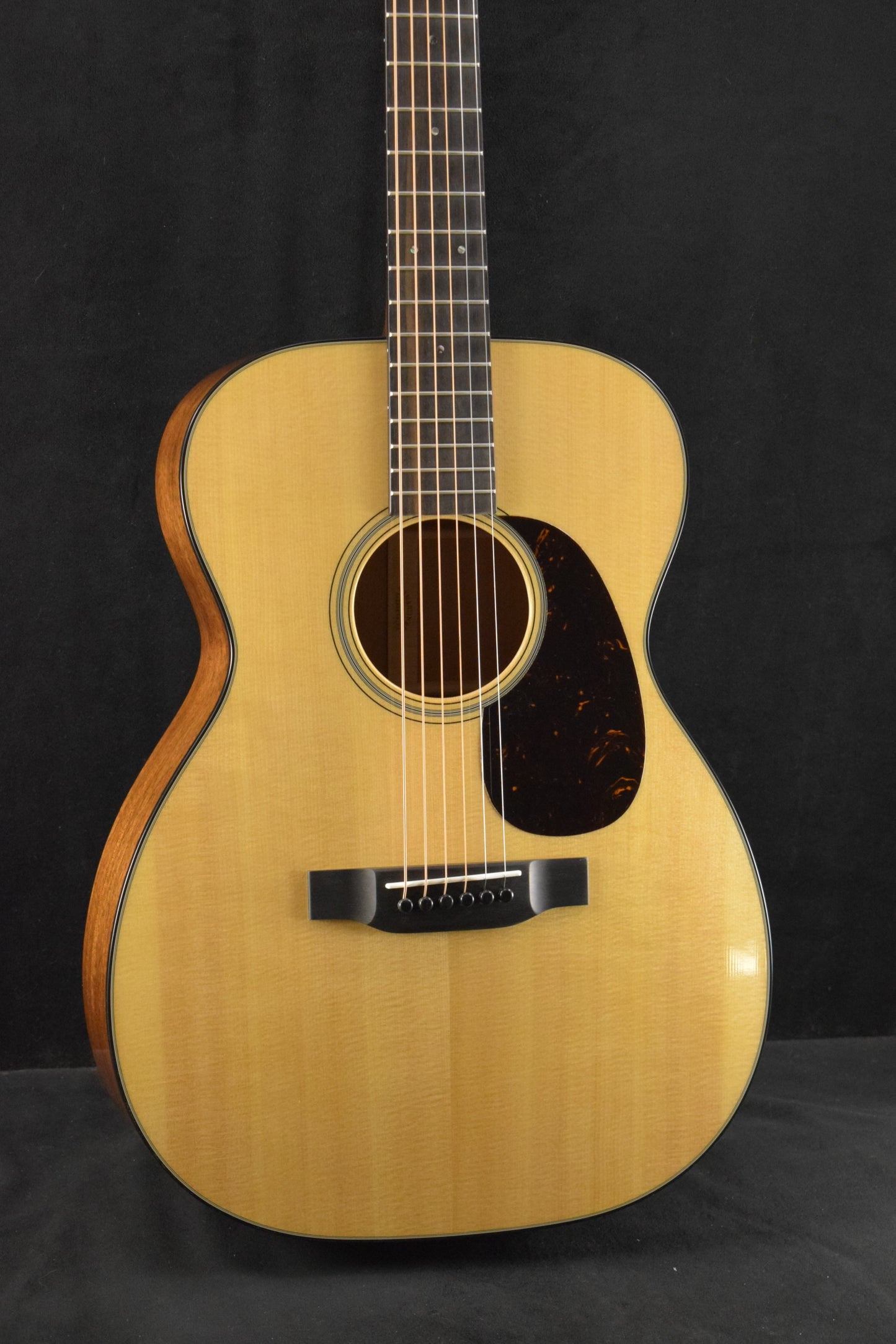 Martin 00-18 Natural