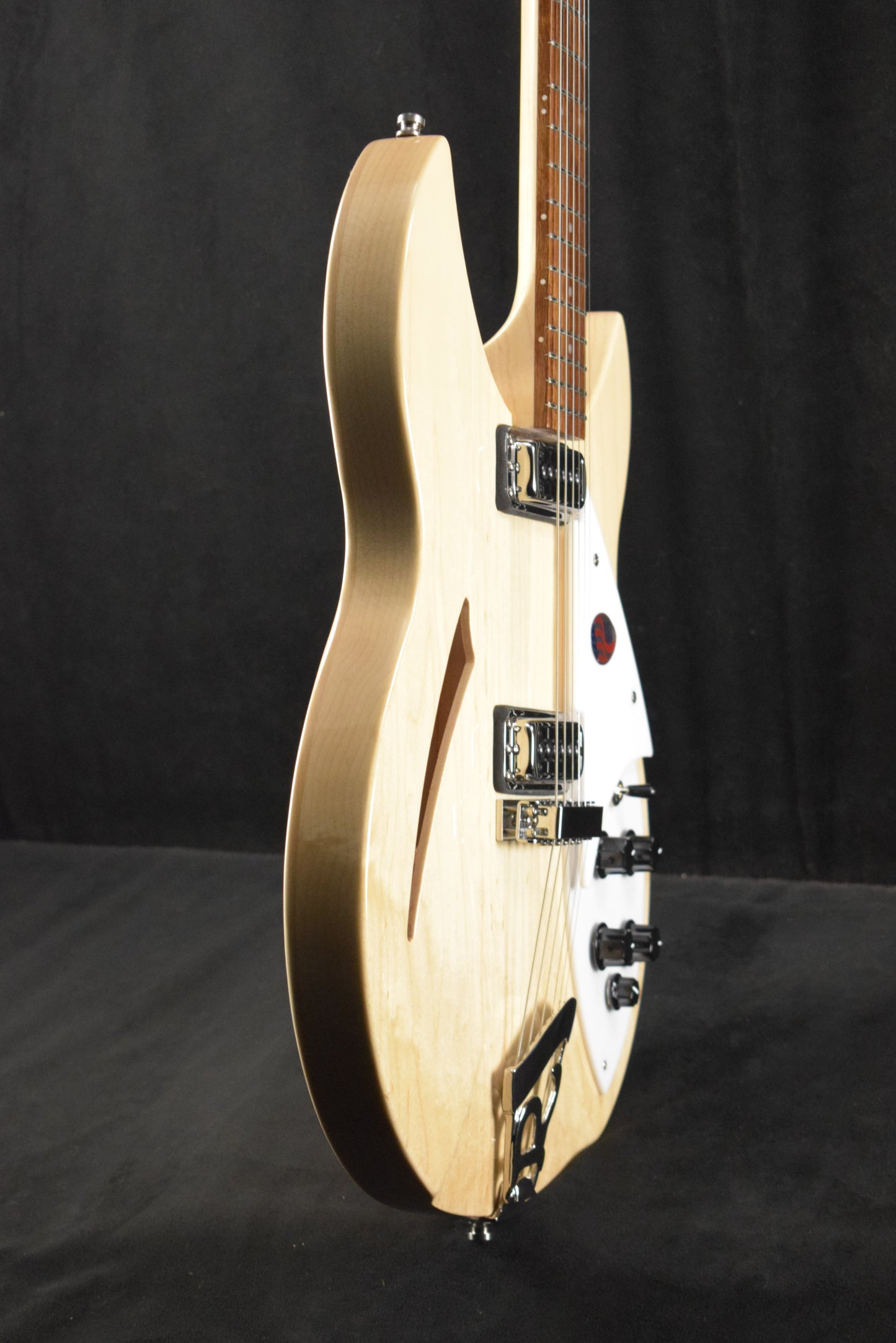 Rickenbacker 330 6-String Mapleglo