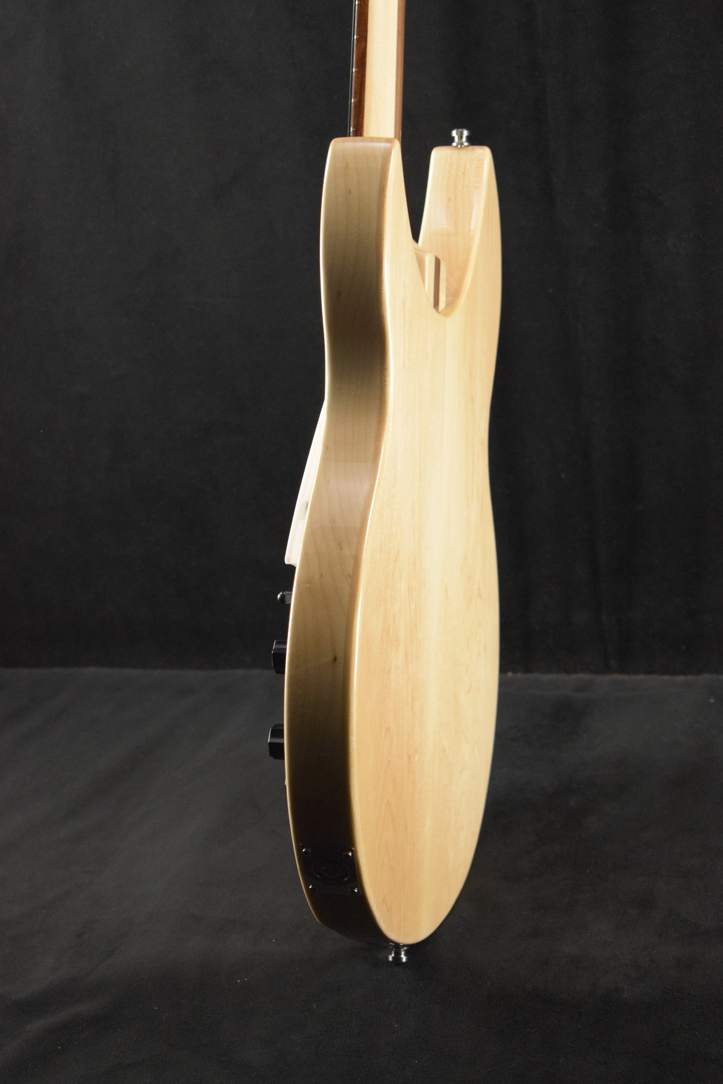 Rickenbacker 330 6-String Mapleglo