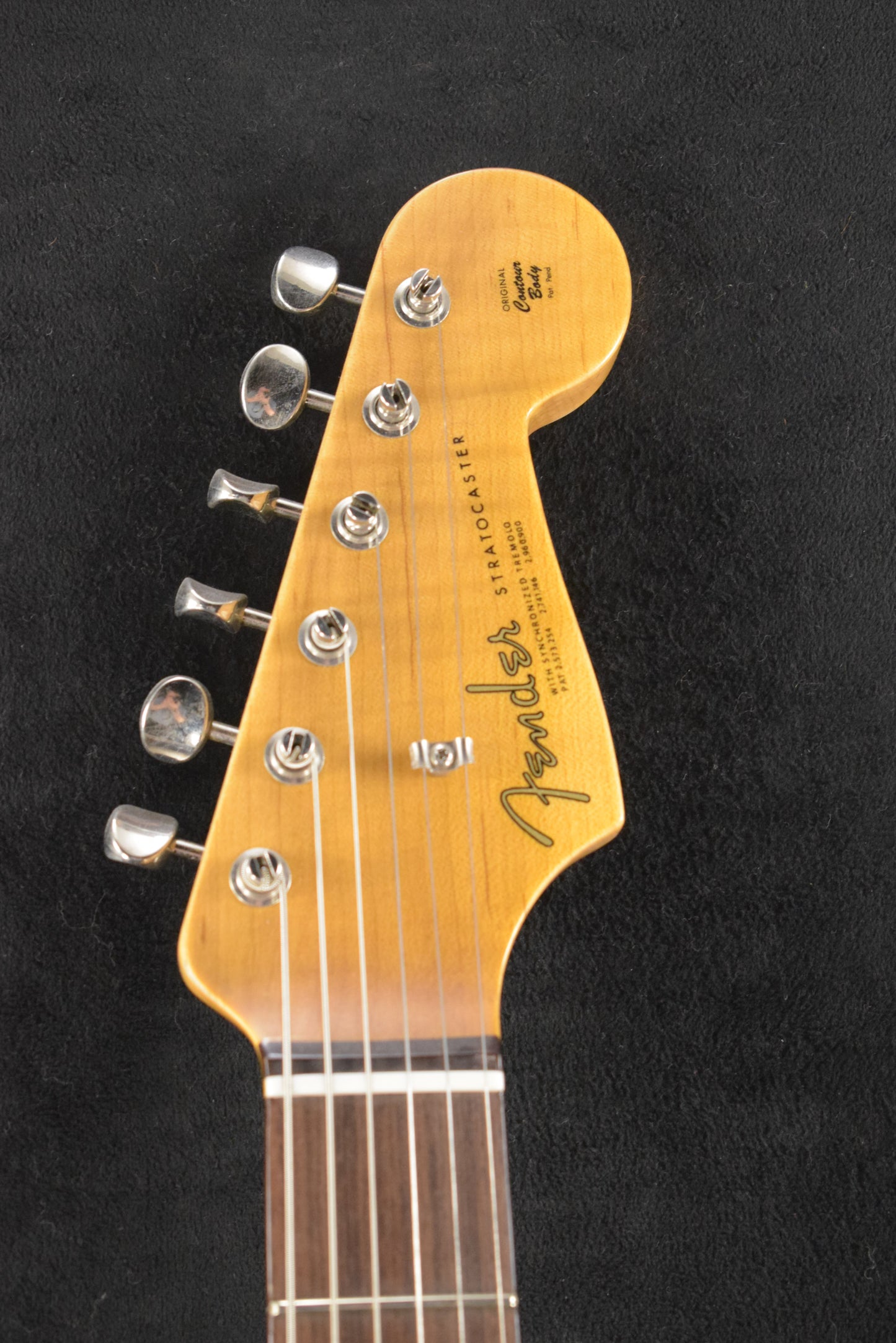 Fender '64 Stratocaster Journeyman Relic w/Closet Classic Hardware Aged Inca Silver
