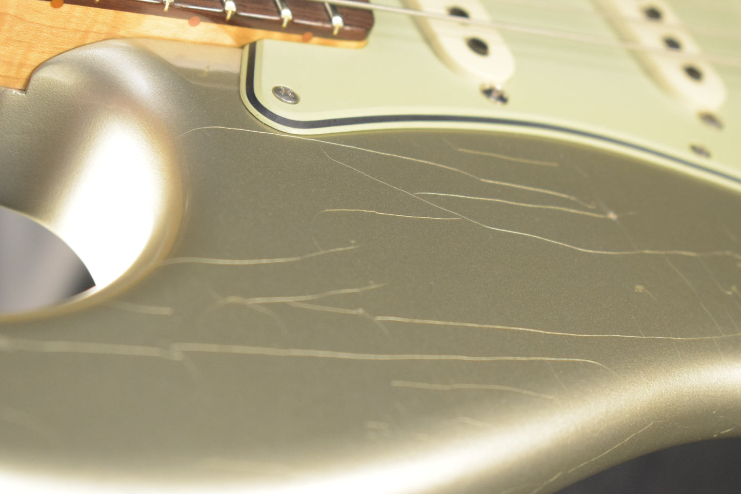 Fender '64 Stratocaster Journeyman Relic w/Closet Classic Hardware Aged Inca Silver