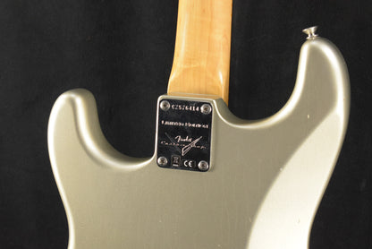 Fender '64 Stratocaster Journeyman Relic w/Closet Classic Hardware Aged Inca Silver