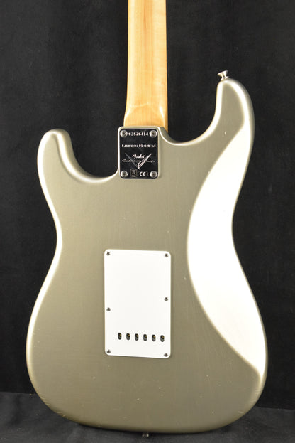 Fender '64 Stratocaster Journeyman Relic w/Closet Classic Hardware Aged Inca Silver