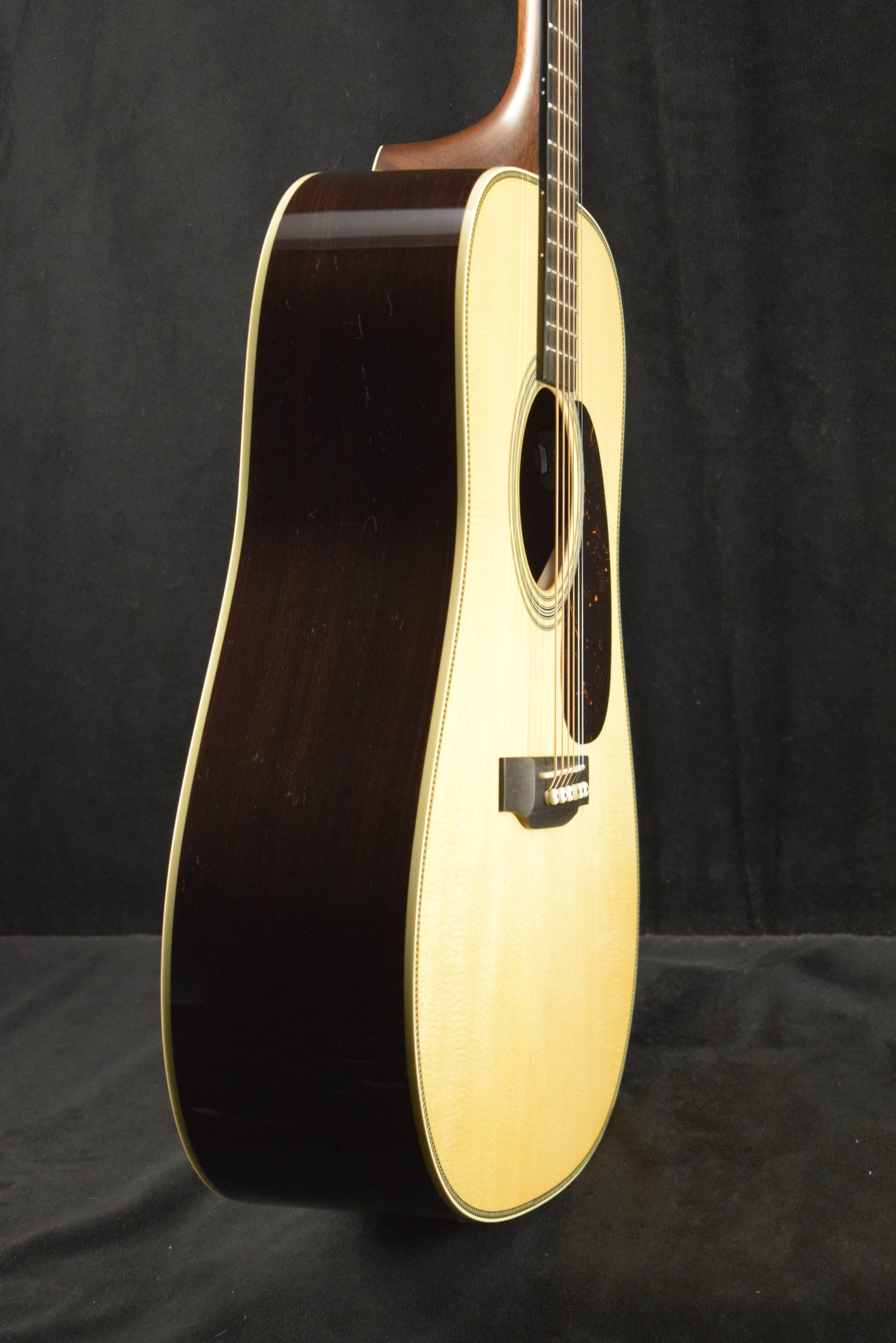 Martin HD-28E Fishman Aura VT Blend Natural