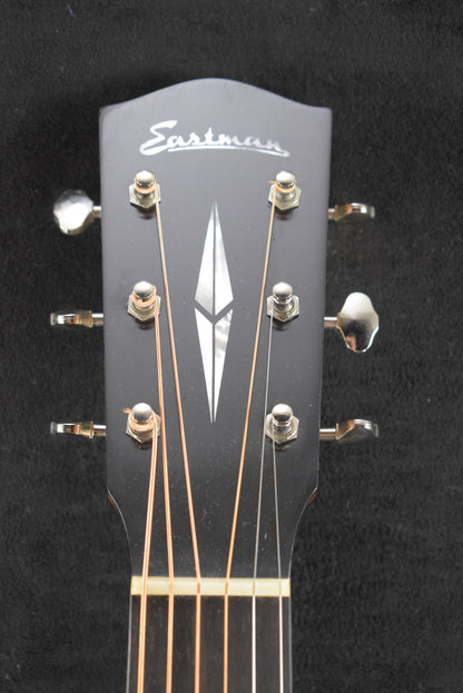 Eastman E22SS/V-SB Sloped Shoulder Dreadnought Antique Varnish Sunburst
