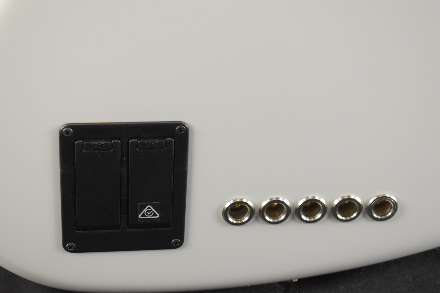 Fender American Ultra II Jazz Bass V Avalanche Maple Fingerboard