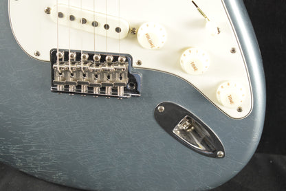Fender '68 Stratocaster DLX Closet Classic - Aged Blue Ice Metallic