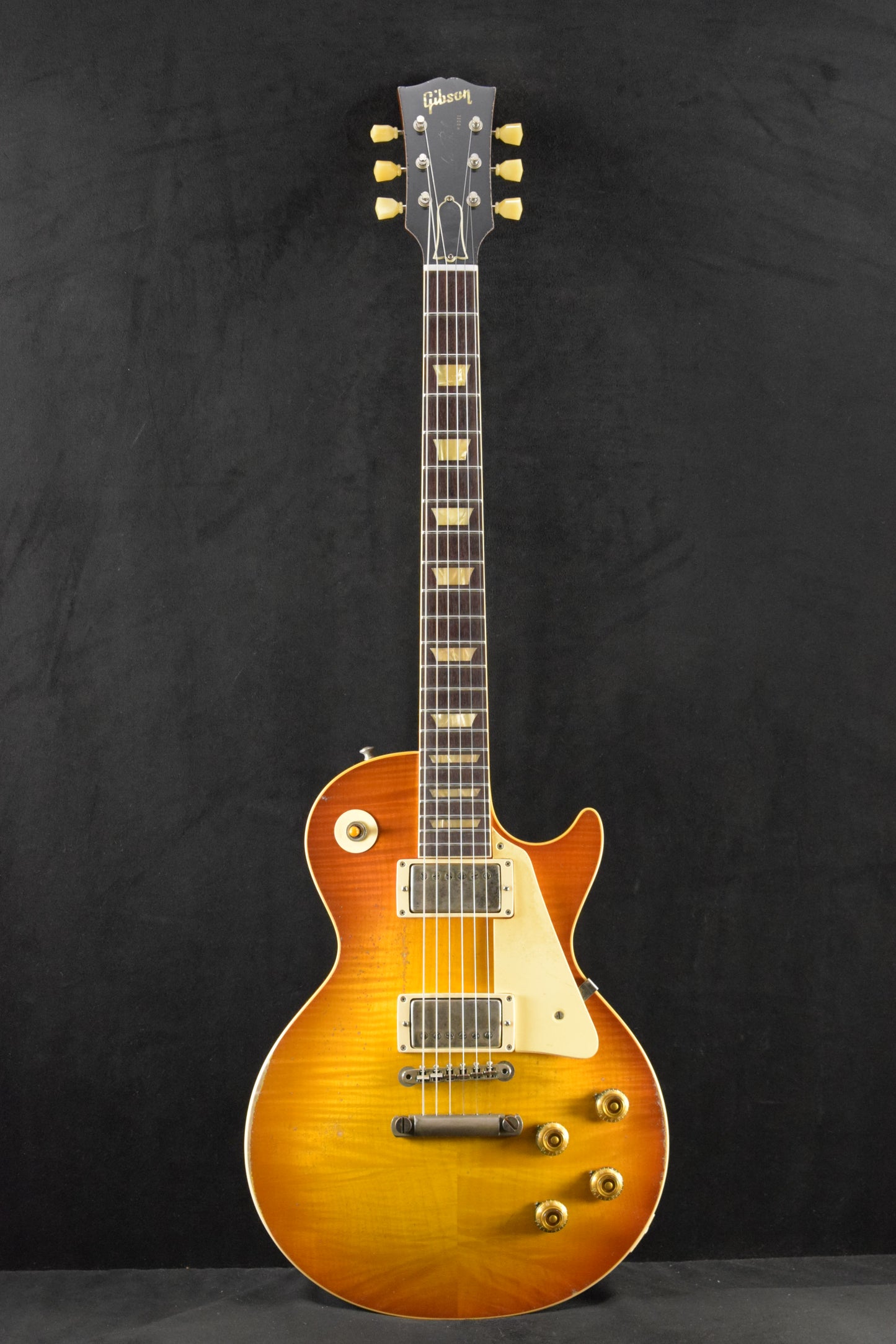 Gibson Custom LE 1959 Les Paul Standard Reissue Heavy Aged Faded Peach Burst