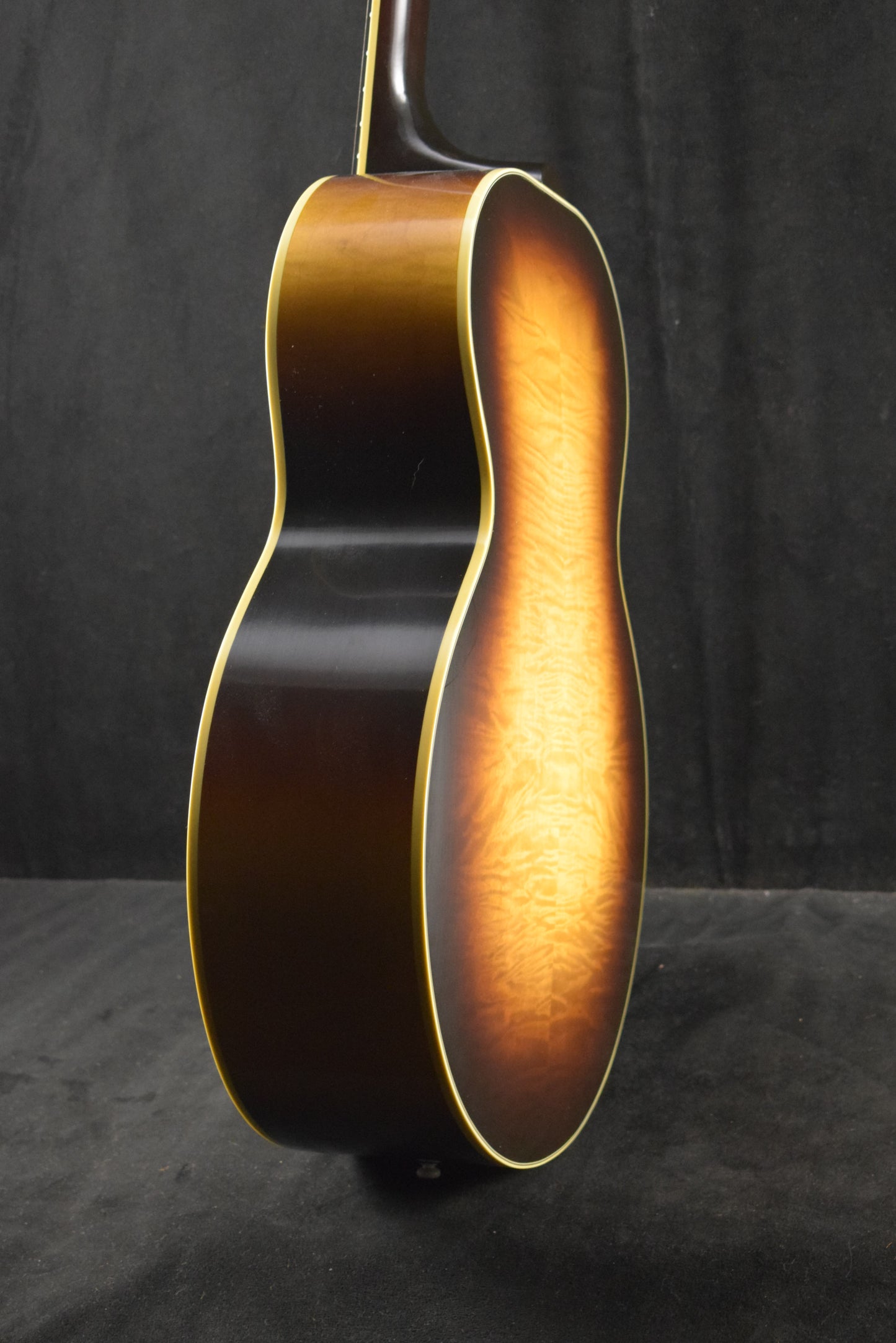 Gibson Custom Shop 1952 J-185 Vintage Sunburst