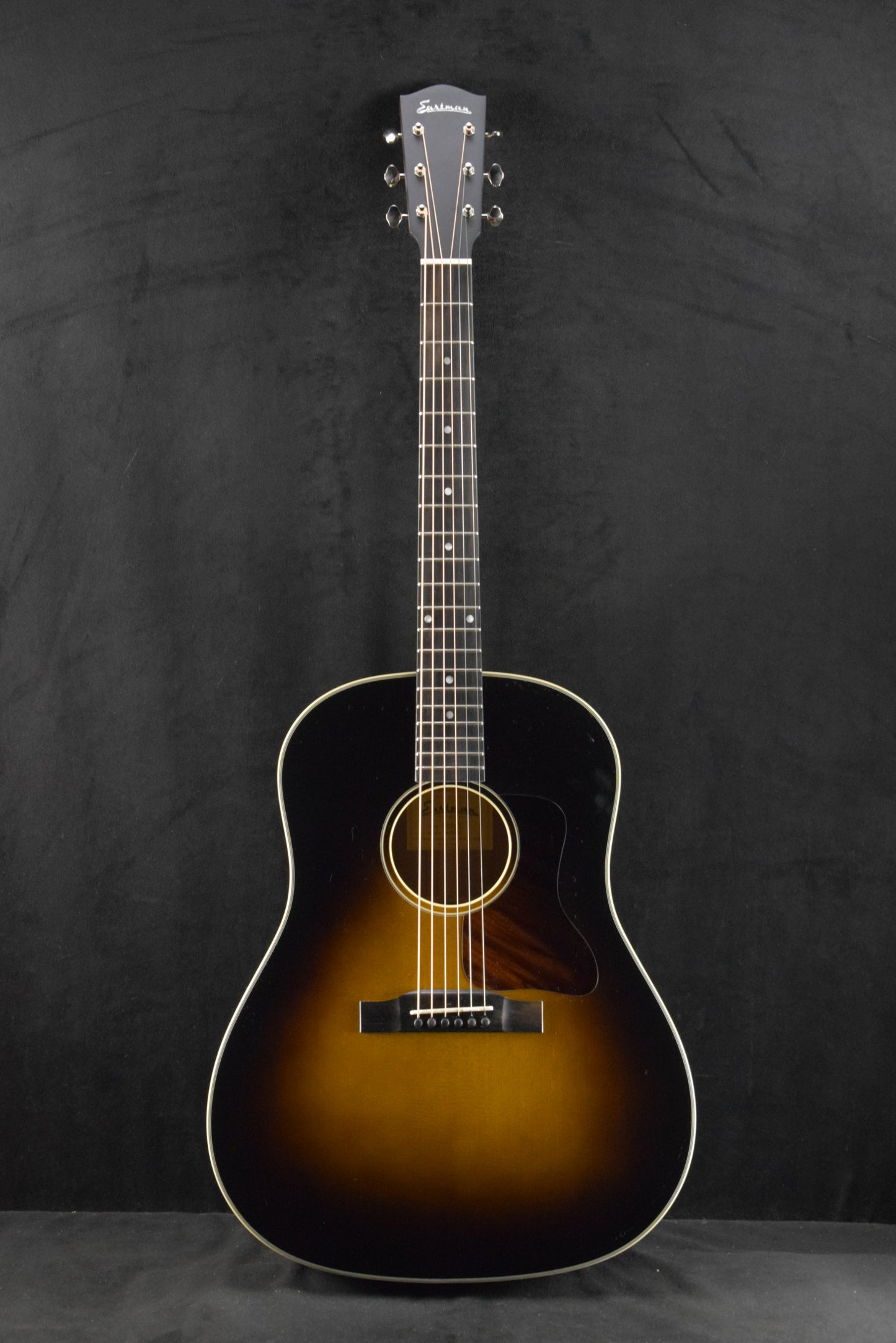 Eastman E10SS-TC Thermo Cured Slope Shoulder Dreadnought Sunburst Truetone Gloss