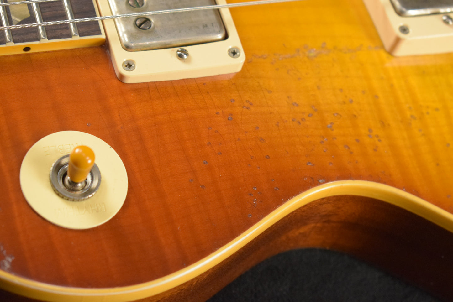 Gibson Custom LE 1959 Les Paul Standard Reissue Heavy Aged Faded Peach Burst
