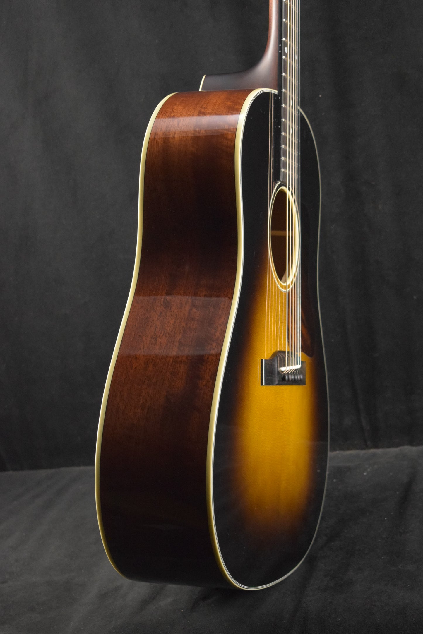 Eastman E10SS-TC Thermo Cured Slope Shoulder Dreadnought Sunburst Truetone Gloss