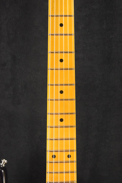 Fender Eric Johnson Stratocaster 2-Color Sunburst Maple Fingerboard