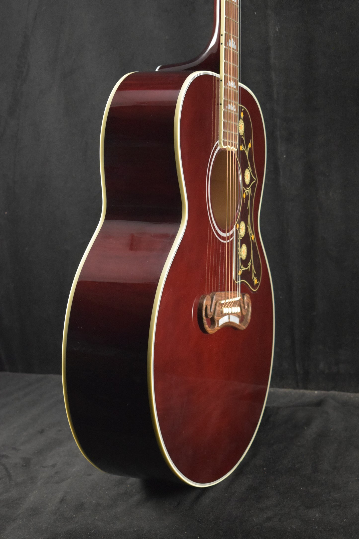 Gibson SJ-200 Standard Wine Red