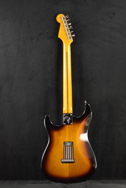 Fender Eric Johnson Stratocaster 2-Color Sunburst Maple Fingerboard