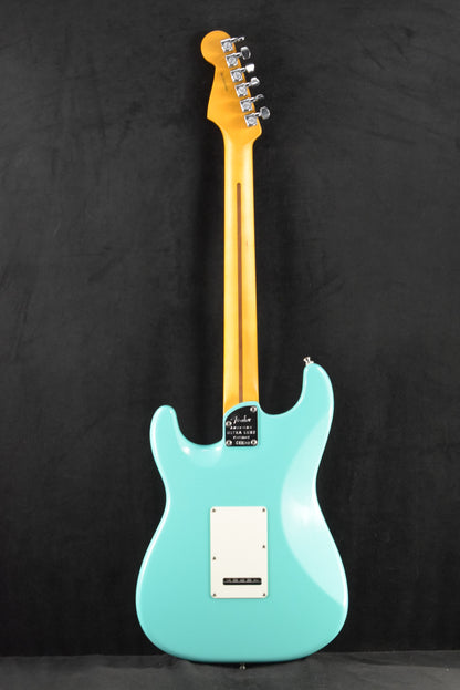 Fender American Ultra Luxe Vintage '60s Stratocaster HSS Sea Foam Green Rosewood Fingerboard