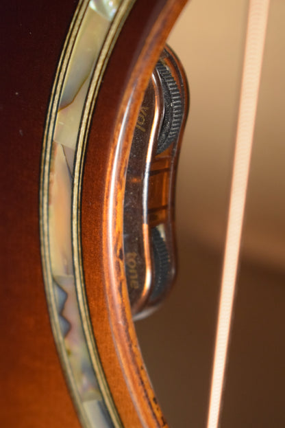 Eastman AC622CE-SB Acoustic Electric Grand Auditorium Sunburst Truetone Gloss