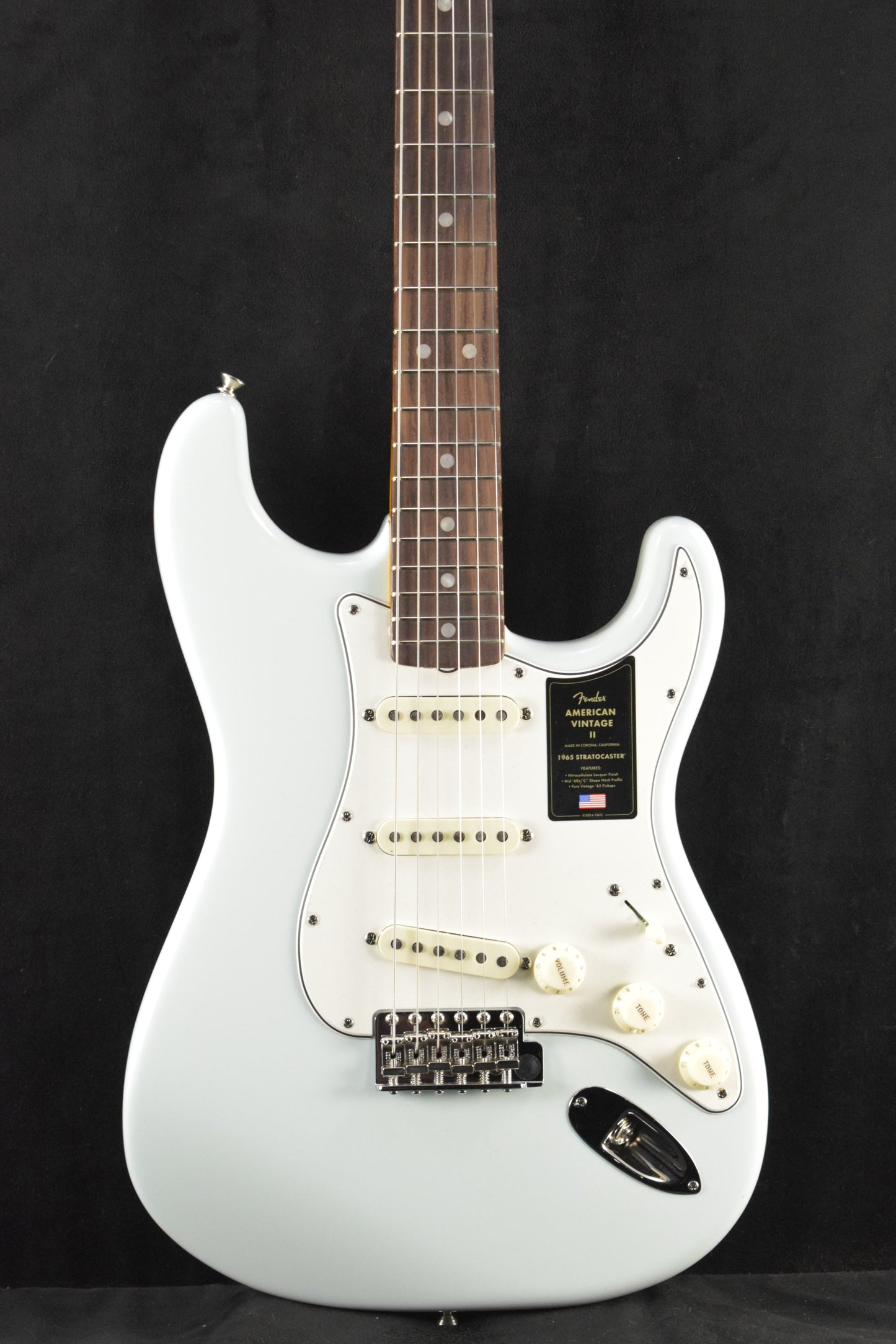 Fender American Vintage II 1965 Stratocaster Sonic Blue Round-Lam Rosewood Fingerboard