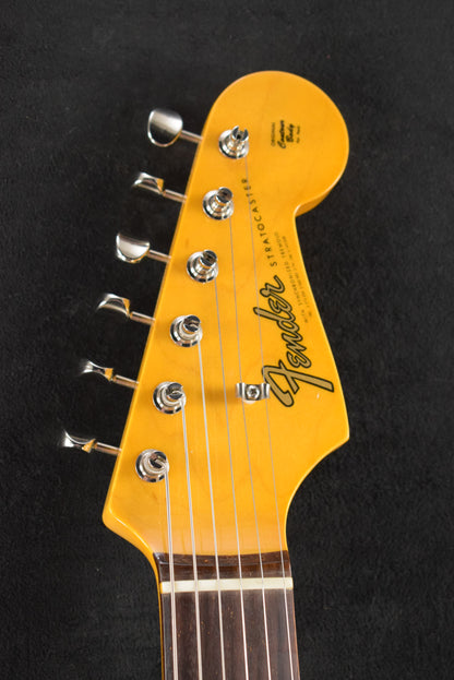 Fender American Vintage II 1965 Stratocaster Sonic Blue Round-Lam Rosewood Fingerboard