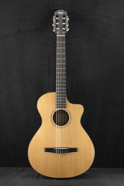 Taylor 212ce-N Plus Nylon-String Natural
