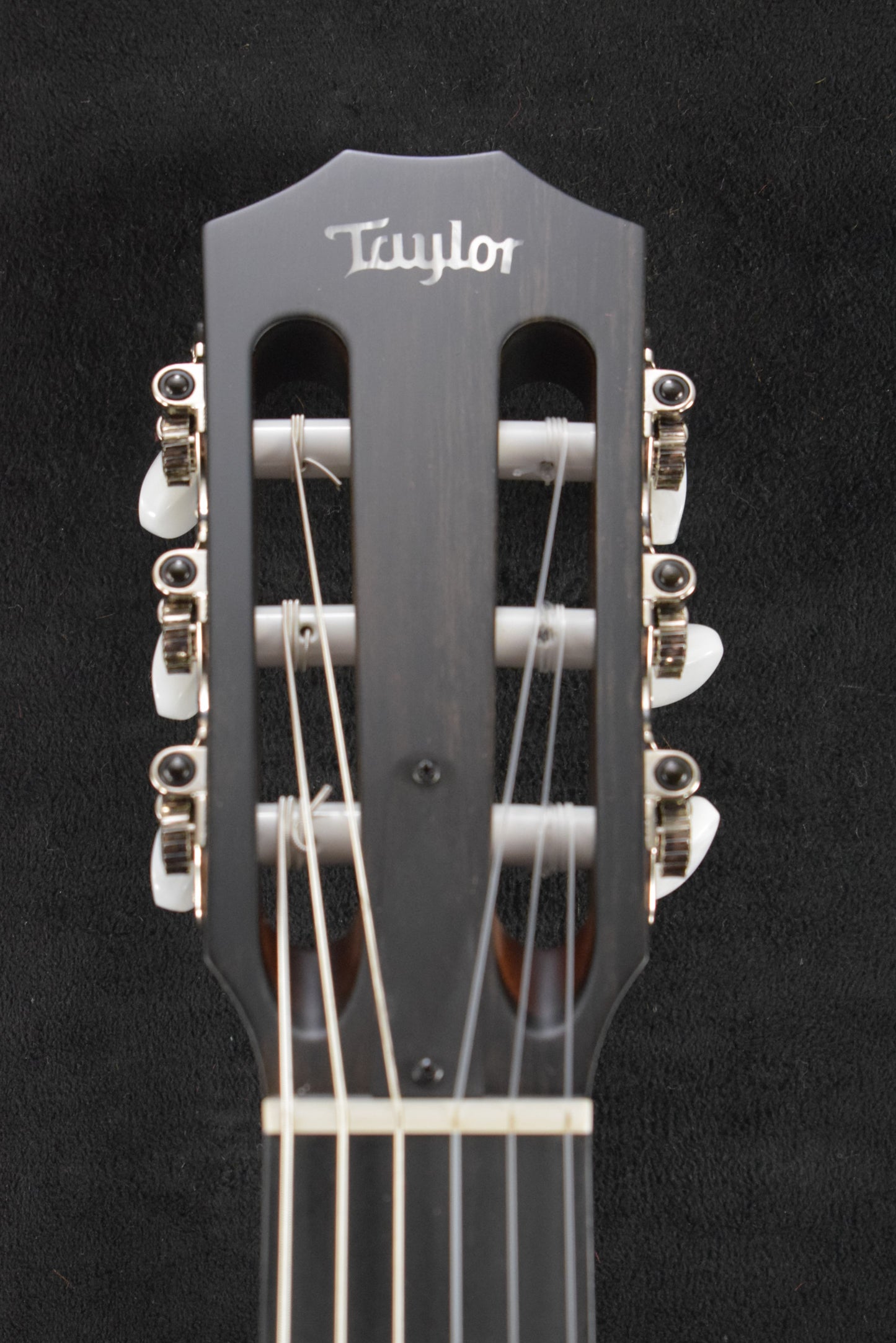 Taylor 312ce-N Nylon-String 12-Fret Natural