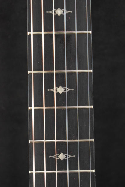 Taylor 312ce-N Nylon-String 12-Fret Natural