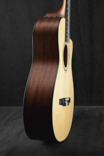 Taylor 312ce-N Nylon-String 12-Fret Natural