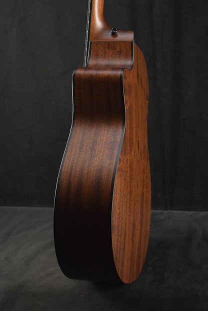 Taylor 312ce-N Nylon-String 12-Fret Natural