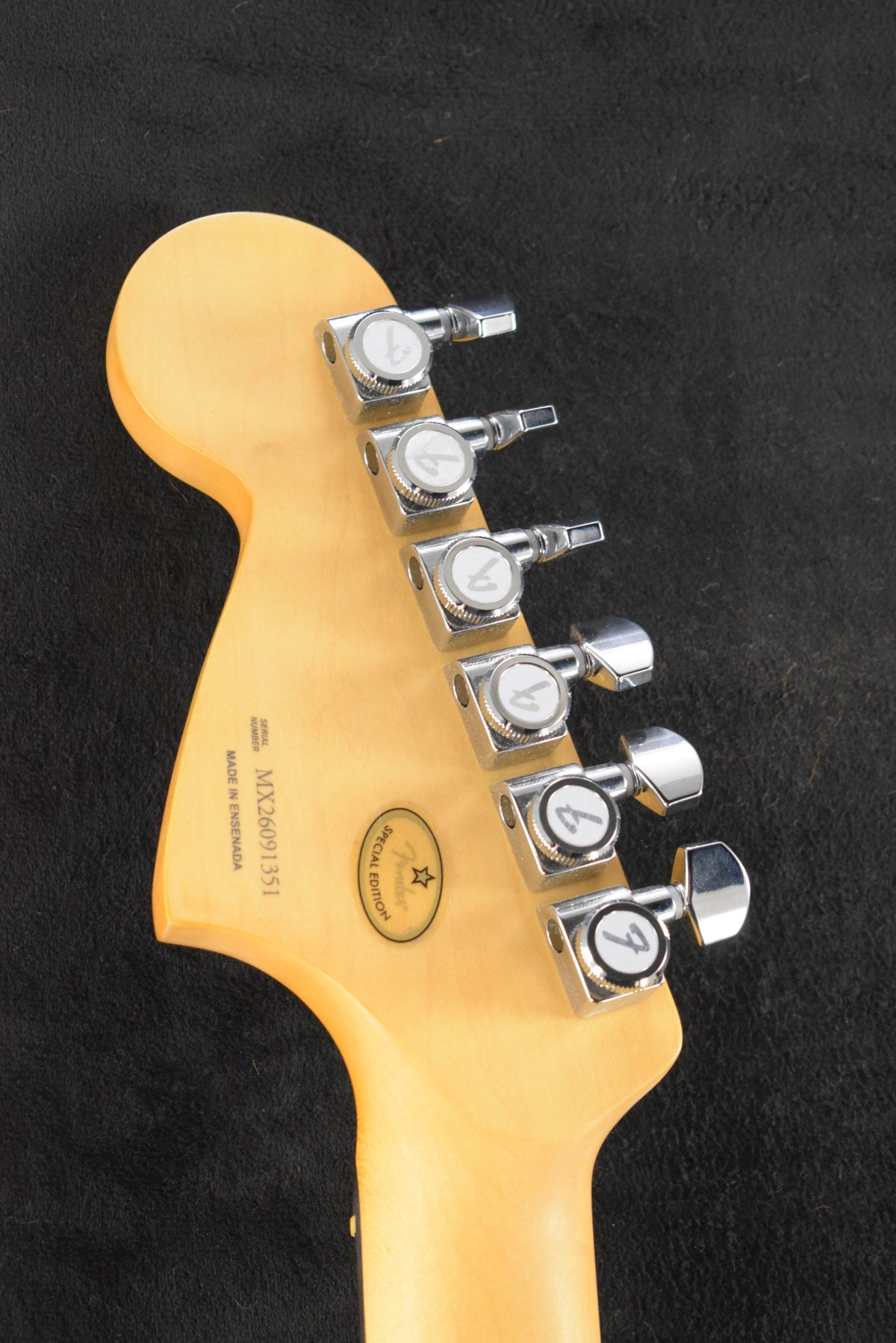 Fender Limited Edition Player Fusion Jaguar Baritone Silverburst Ebony Fingerboard