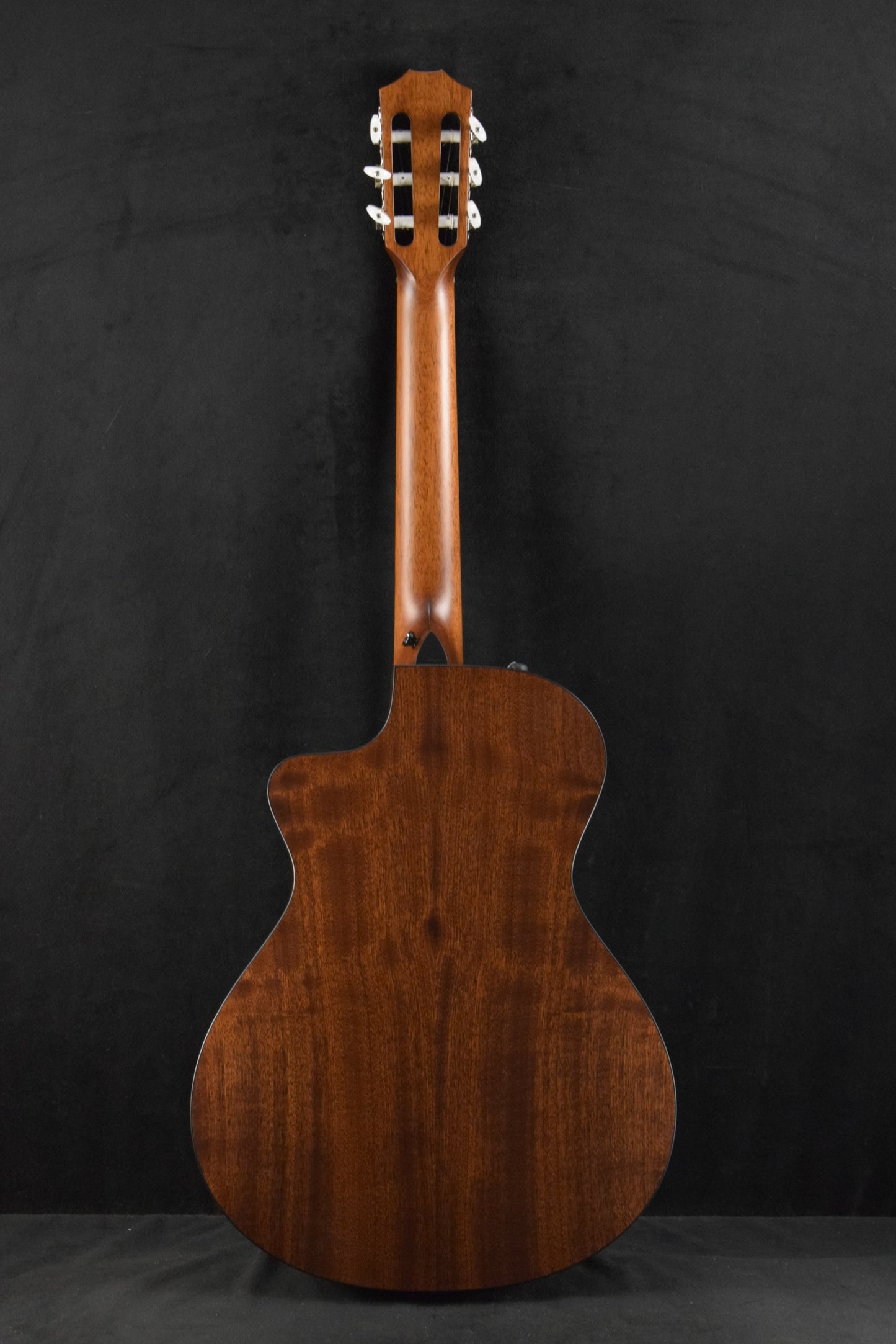 Taylor 312ce-N Nylon-String 12-Fret Natural