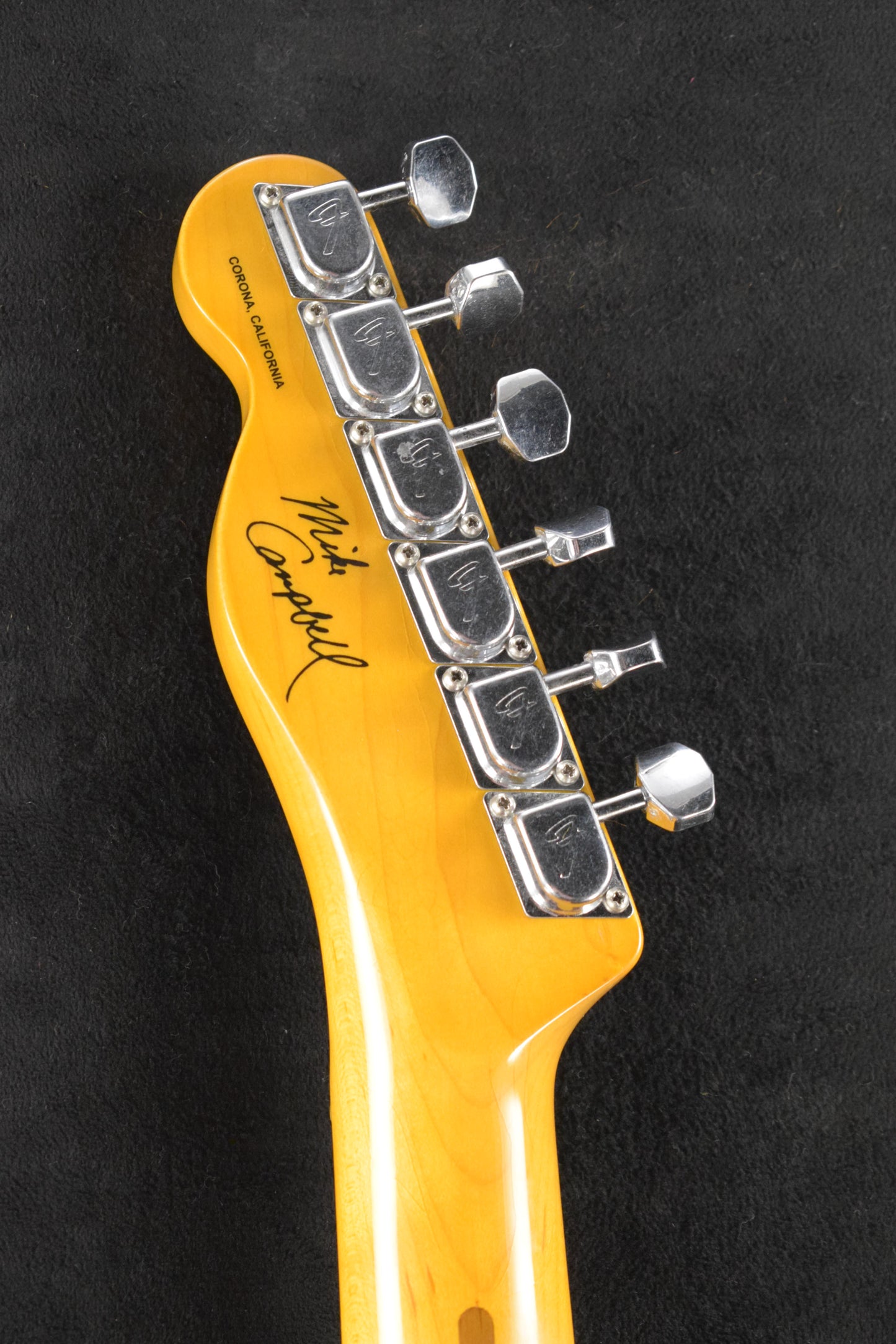 Fender Stories Collection Mike Campbell Red Dog Telecaster Red Dog Red Maple Fingerboard