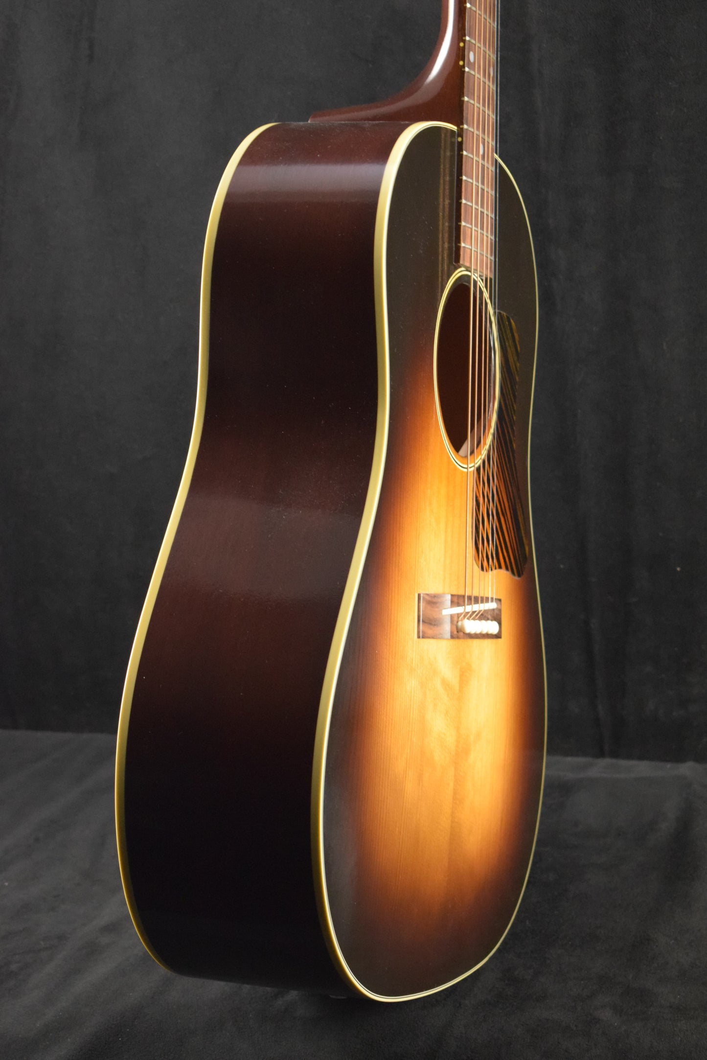 Gibson Custom Shop 1936 J-35 Vintage Sunburst