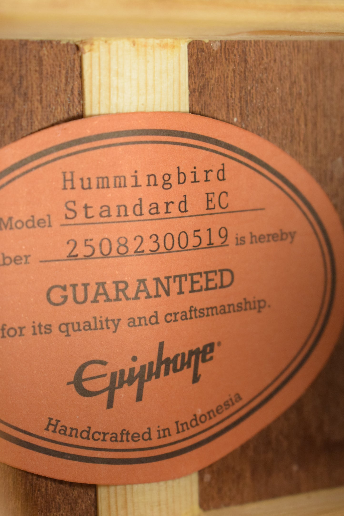 Epiphone Hummingbird Standard EC Electric Cutaway Natural w/ Premium Gig Bag