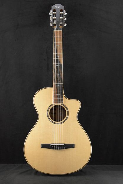 Taylor 812ce-N Nylon-String 12-Fret Natural