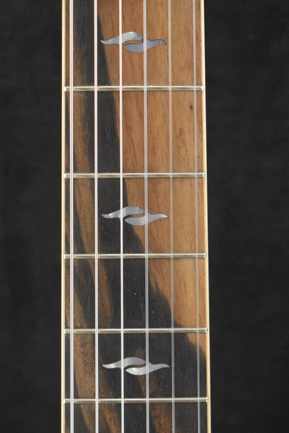 Taylor 812ce-N Nylon-String 12-Fret Natural