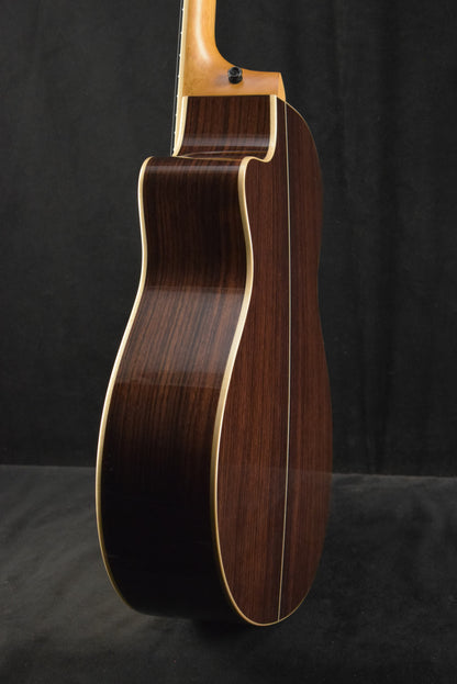 Taylor 812ce-N Nylon-String 12-Fret Natural