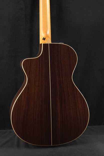 Taylor 812ce-N Nylon-String 12-Fret Natural