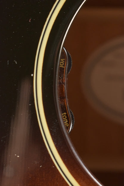 Gibson J-45 Standard Vintage Sunburst
